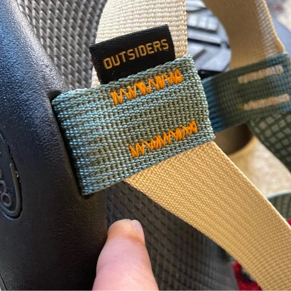 Chaco Outsiders Green and Black Strappy Sandals - Picture 7 of 10